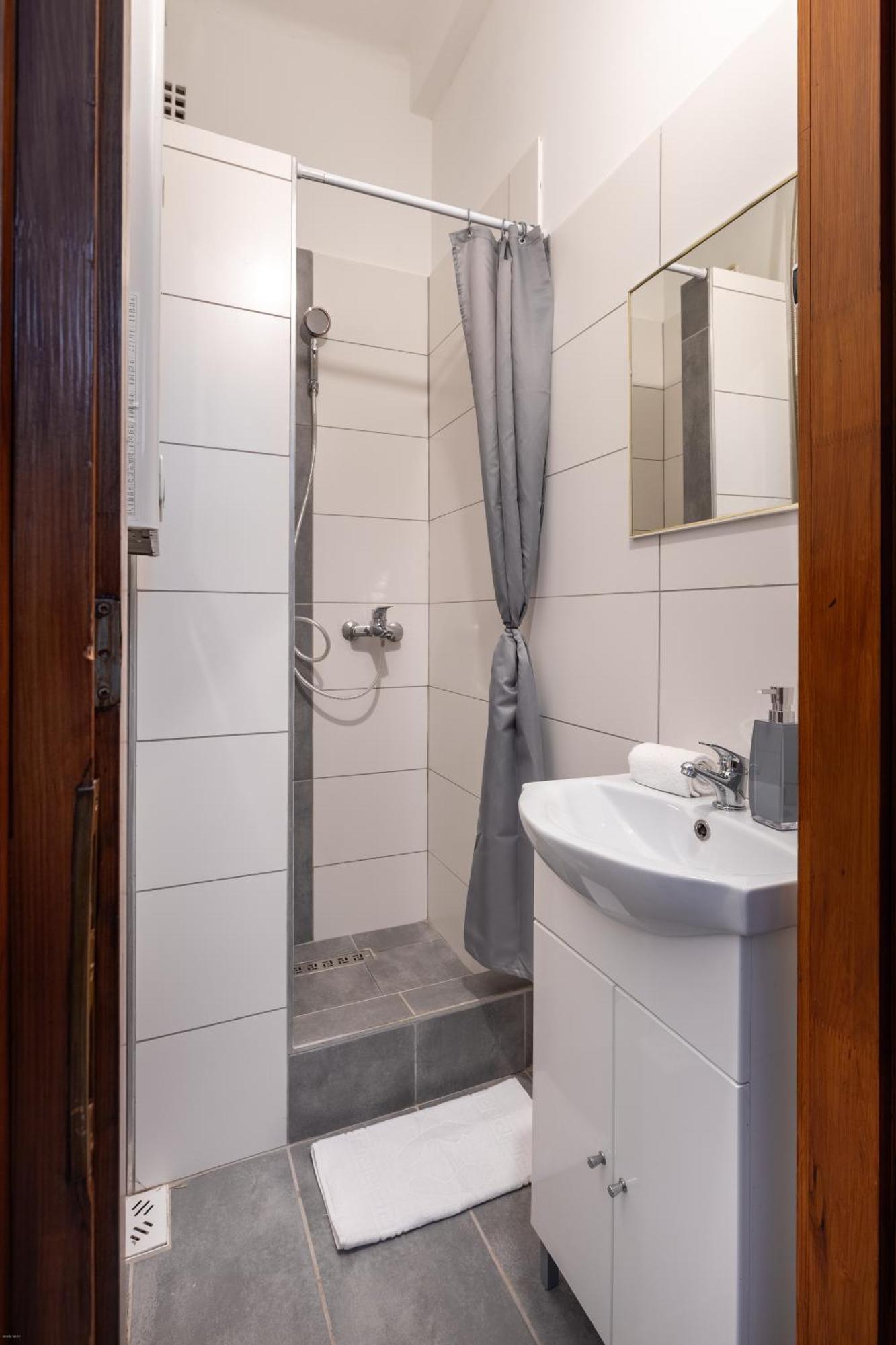 Apartamento Gde Nagy Diofa 5 *